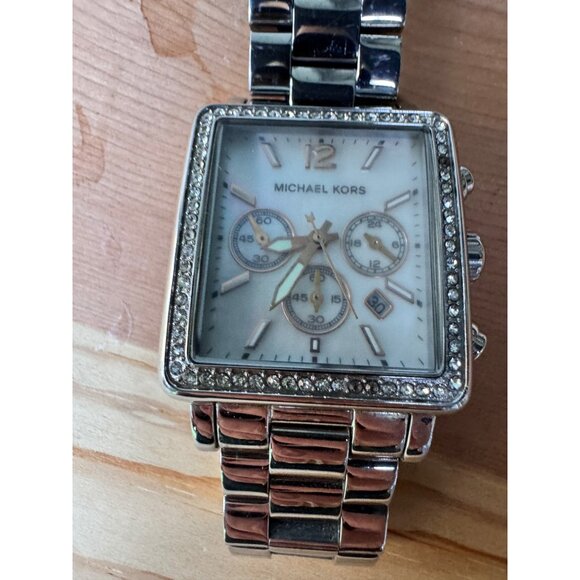 MICHAEL KORS MK-5350 Women's Watch MOP Dial Rhinestone Bezel New Battery - Picture 1 of 10